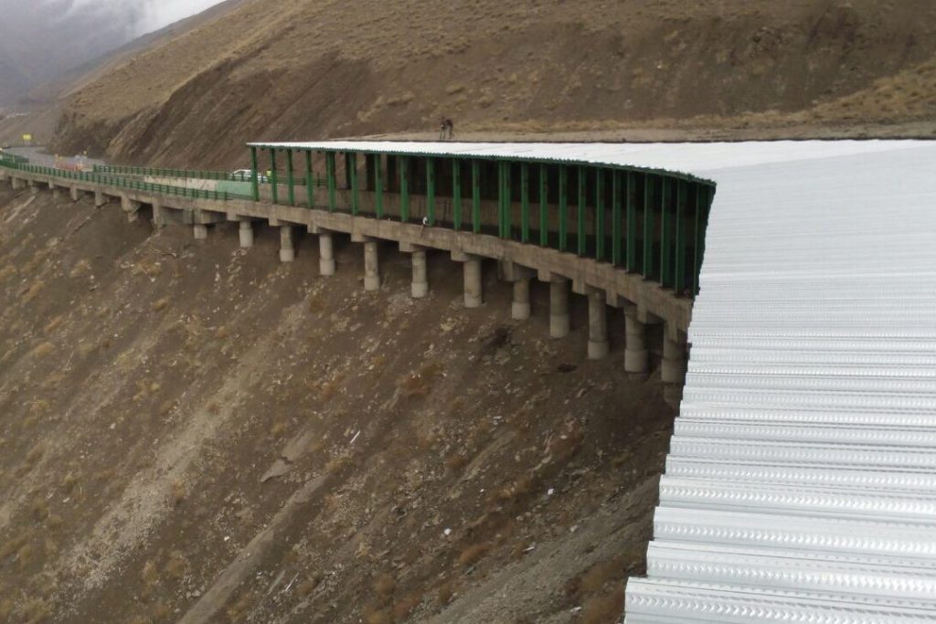 نقش و تاثیر پیمانکار در روند اجرای سقف عرشه فولادی